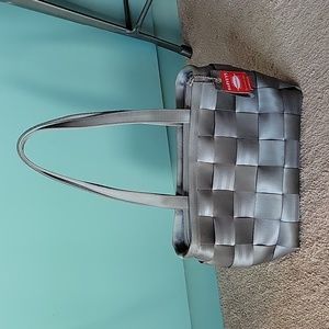 Harveys Seatbelt Bag